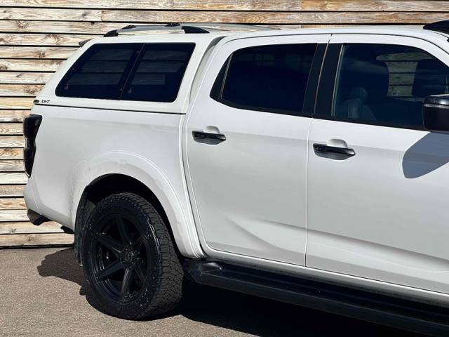 Isuzu D-max 1.9 V-Cross Dcb