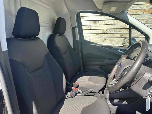 2022 Ford Transit Courier 1.5 TDCi Sport