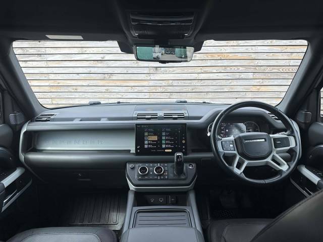 2023 Land Rover Defender 3.0 D300 MHEV X-Dynamic HSE