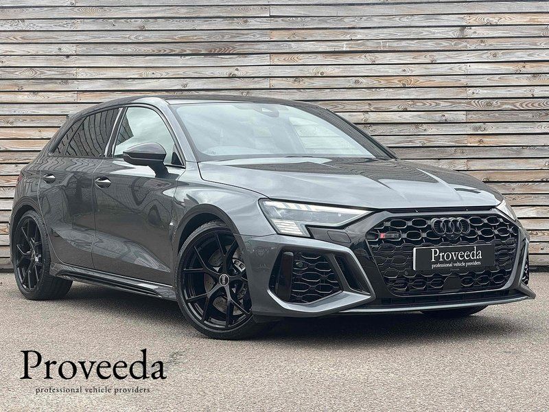2022 Audi RS3