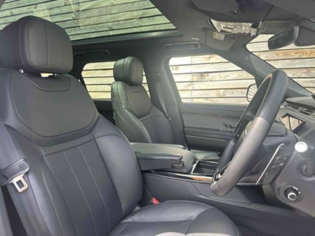 2023 Land Rover Range Rover Sport 3.0 2023'73 D300 MHEV Dynamic SE | Pan Roof