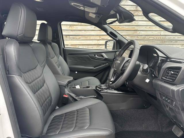 Isuzu D-max 1.9 V-Cross Dcb