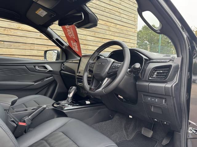 Isuzu D-max 1.9 V-Cross Dcb