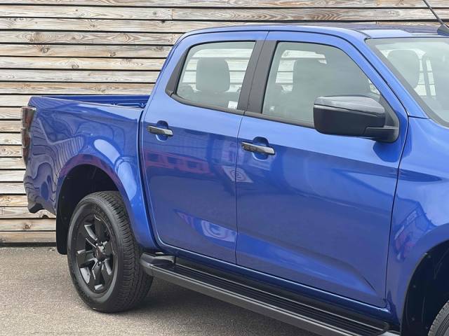 2025 Isuzu D-max 1.9 V-Cross Dcb