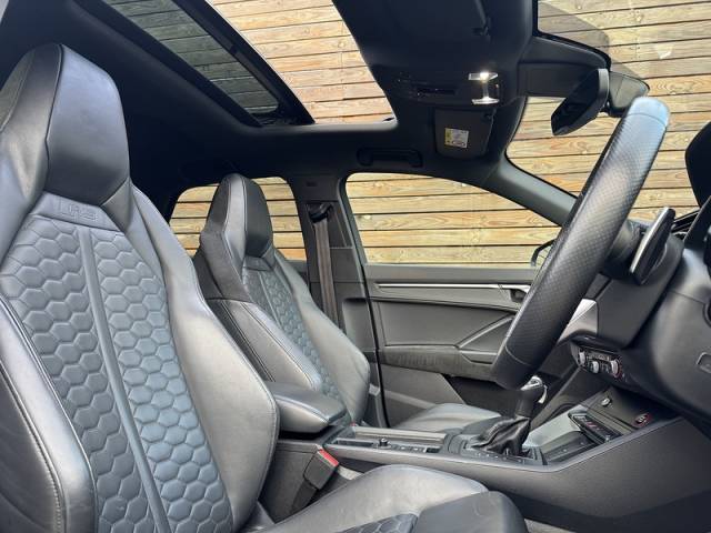 2021 Audi RS Q3 2.5 2021'71 TFSI Vorsprung | Pan Roof | RS Sports Exhaust