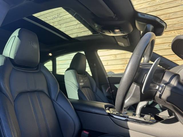 2022 Maserati Levante 3.0 2022'22 V6 Modena | Heated Steering Wheel | Pan Roof