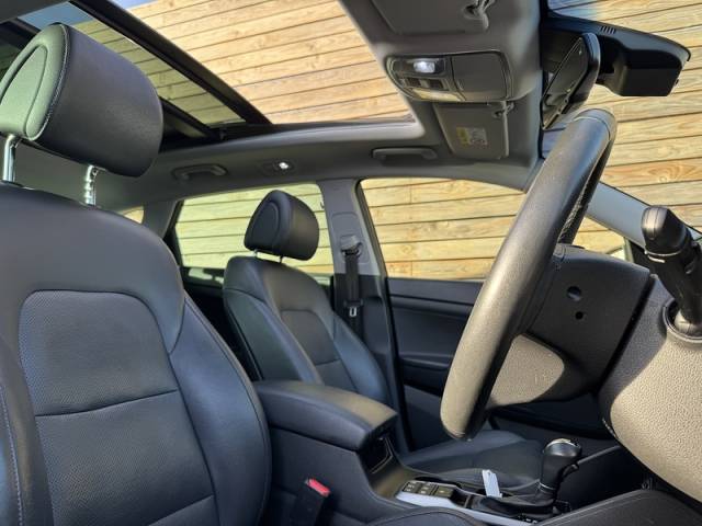 2017 Hyundai TUCSON 2.0 2017'17 CRDi Premium SE | Opening Pan Roof | Front & Rear Heated Seats
