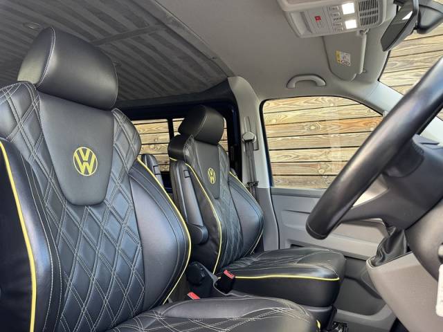 2021 Volkswagen Transporter 2.0 2021'21 TDI T30 Highline | Ravenna Blue | Velare Wheels