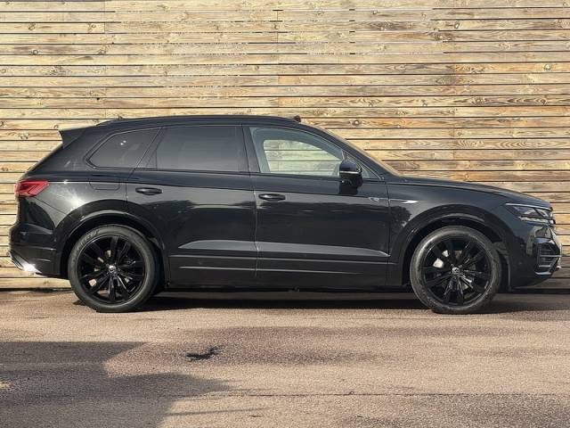 2023 Volkswagen Touareg 3.0 2023'23 TDI V6 Black Edition | Pan Roof | Big Spec