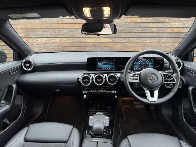 2021 Mercedes-Benz A Class 1.3 2021'21 A180 SE | De Chromed | Pan Grille