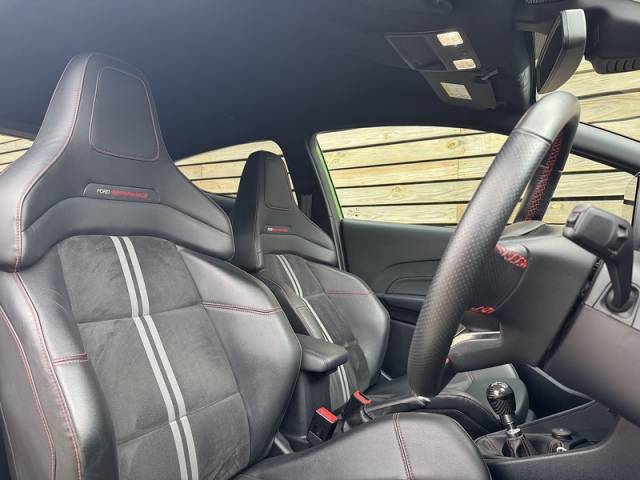 2022 Ford Fiesta 1.5 2022'22 T EcoBoost ST-3 | Winter Pack | Performance Pack