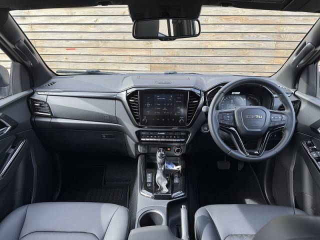 Isuzu D-max 1.9 V-Cross Dcb