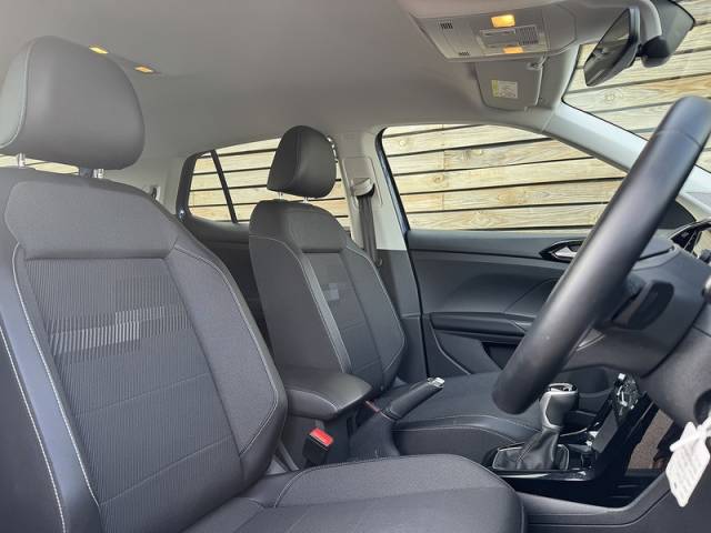 2023 Volkswagen T-cross 1.0 2023'73 TSI Black Edition | Car Play | Parking Sensors