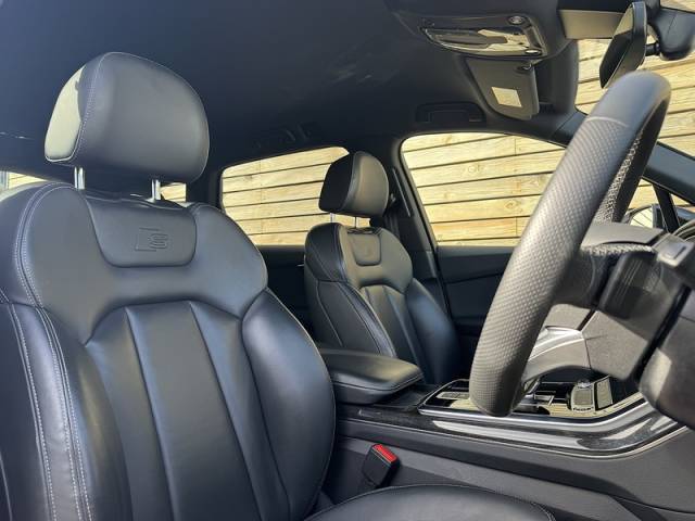 2023 Audi Q7 3.0 2023'73 TDI V6 Black Edition | 7 Seater | Tow Bar