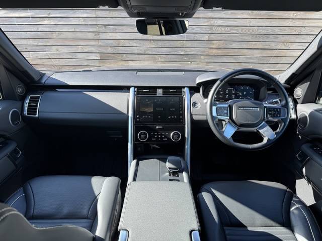 2022 Land Rover Discovery 3.0 2021'71 D300 MHEV HSE Commercial | Rear Seat Conversion | Big Spec