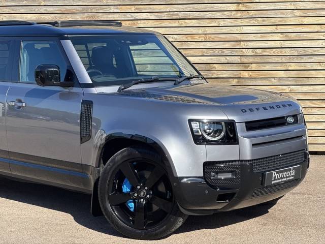 2024 Land Rover Defender 3.0 2024'24 D300 MHEV X-Dynamic HSE | Pan Roof | Heated Steering Wheel