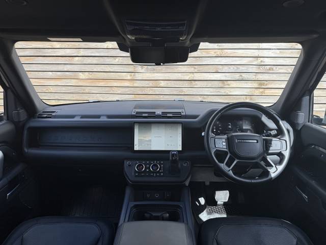 2024 Land Rover Defender 3.0 2024'24 D300 MHEV X-Dynamic HSE Commercial | Rear Seat Conversion Available