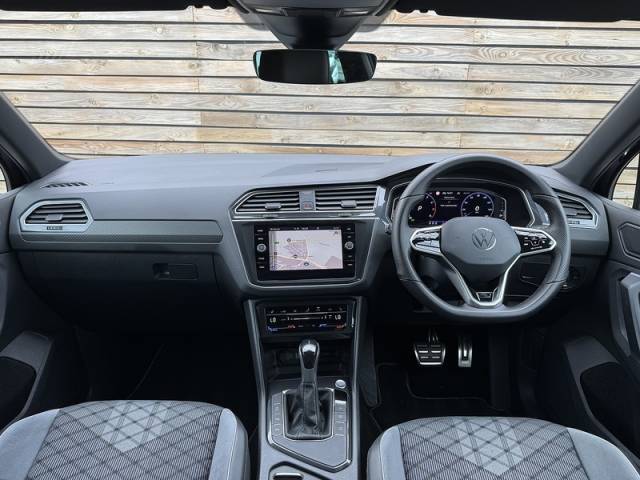 2022 Volkswagen Tiguan 1.5 2022'72 TSI R-Line | Top Spec | Heated Steering Wheel