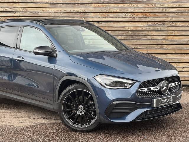 2023 Mercedes-Benz GLA 2.0 2023'23 GLA200d AMG Line Night Edition | Premium Plus | Pan Roof