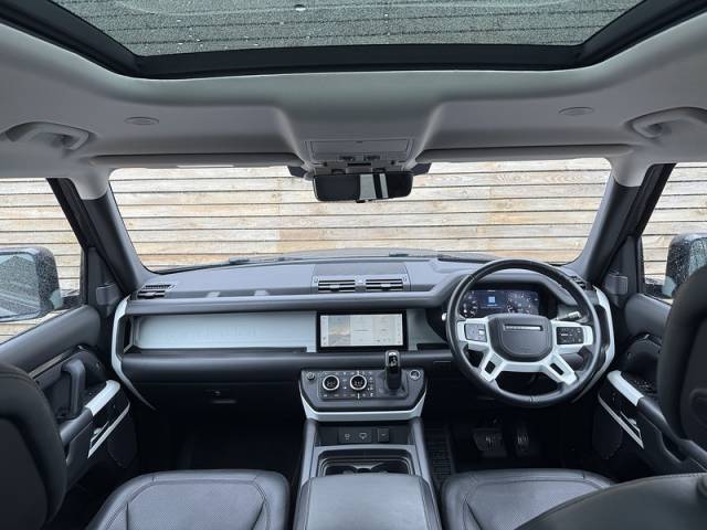 2021 Land Rover Defender 2.0 2021'21 P300 HSE | 7 Seater | Pan Roof