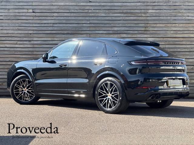 2025 Porsche Cayenne 3.0 2025'75 V6 E-Hybrid Black Edition | Pan Roof | BOSE