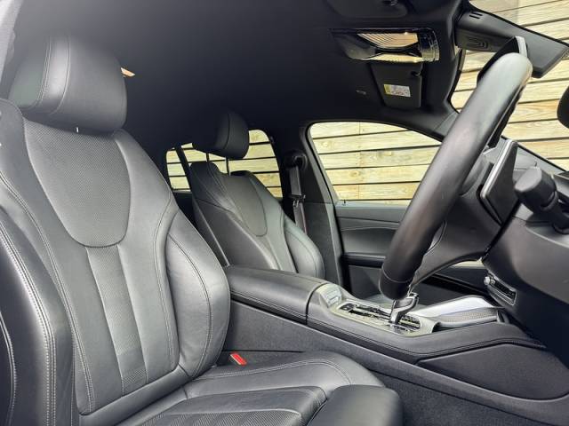 2023 BMW X6 3.0 2023'23 40i MHT M Sport | M Sport Pro Pack | Ambient Lighting