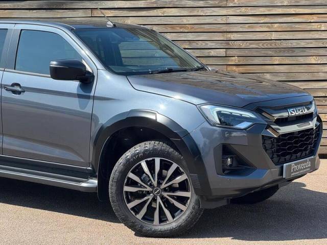 Isuzu D-max 1.9 V-Cross Dcb