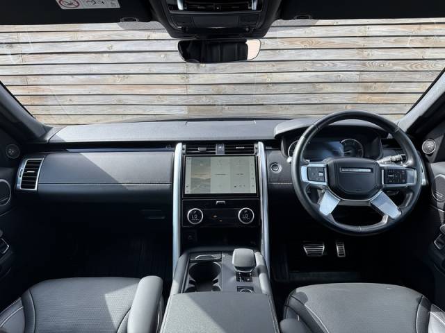 2022 Land Rover Discovery 3.0 2022'72 D300 MHEV R-Dynamic HSE Commercial | Huge Spec | Rear Seat Conversion