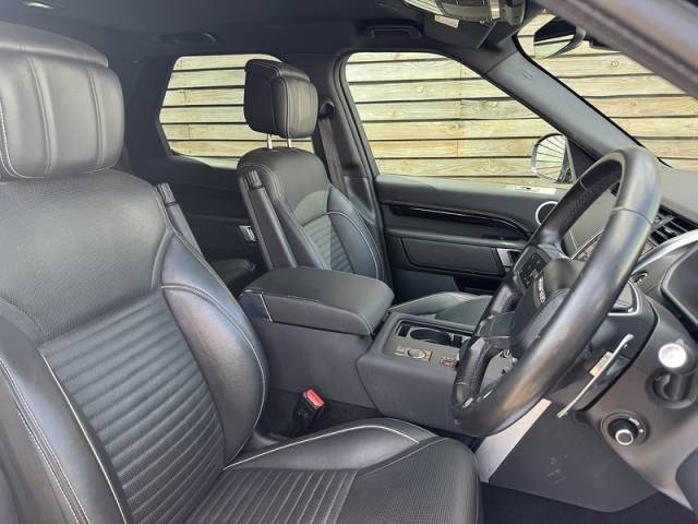 2022 Land Rover Discovery 3.0 2022'72 D300 MHEV R-Dynamic HSE Commercial | Huge Spec | Rear Seat Conversion