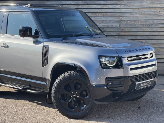 2022 Land Rover Defender 3.0 2022'22 D250 MHEV X-Dynamic SE | Pan Roof | Exterior Upgrades