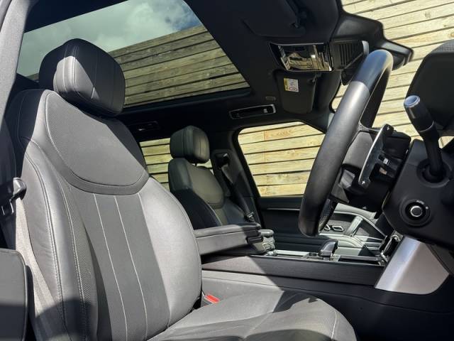 2022 Land Rover Range Rover 3.0 2022'22 D300 MHEV SE | Pan Roof | Air Suspension