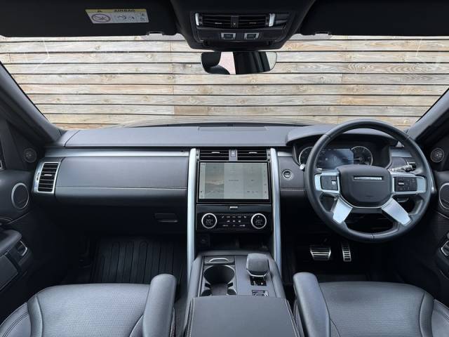 2023 Land Rover Discovery 3.0 2023'23 D250 MHEV R-Dynamic SE | Pan Roof | Heated Seats