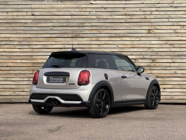2022 Mini Hatchback 2.0 Cooper S Exclusive