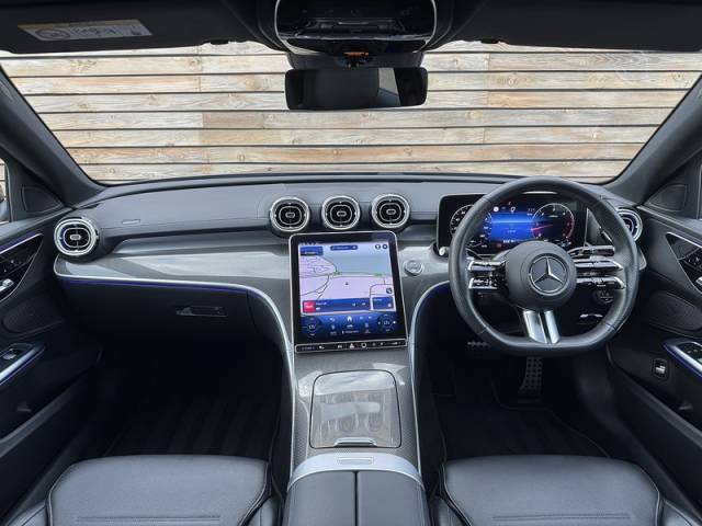 2022 Mercedes-Benz C Class 2.0 2022'72 C220dh MHEV AMG Line | Premium | Ambient Lighting