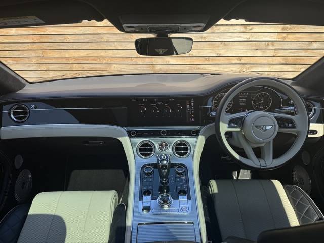 2022 Bentley Continental GT 4.0 2022'72 V8 GT | Mulliner | Pan Roof