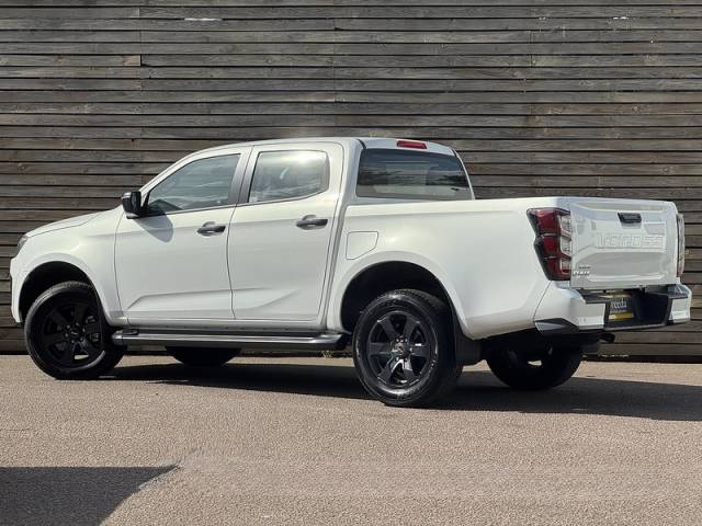 2025 Isuzu D-max 1.9 V-Cross Dcb