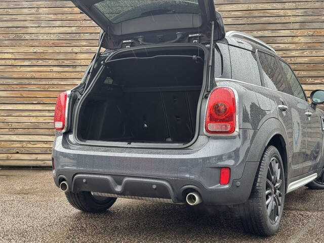 2019 Mini Countryman 2.0 2019'68 Cooper S Sport | John Cooper Works styling | Great fun to drive!